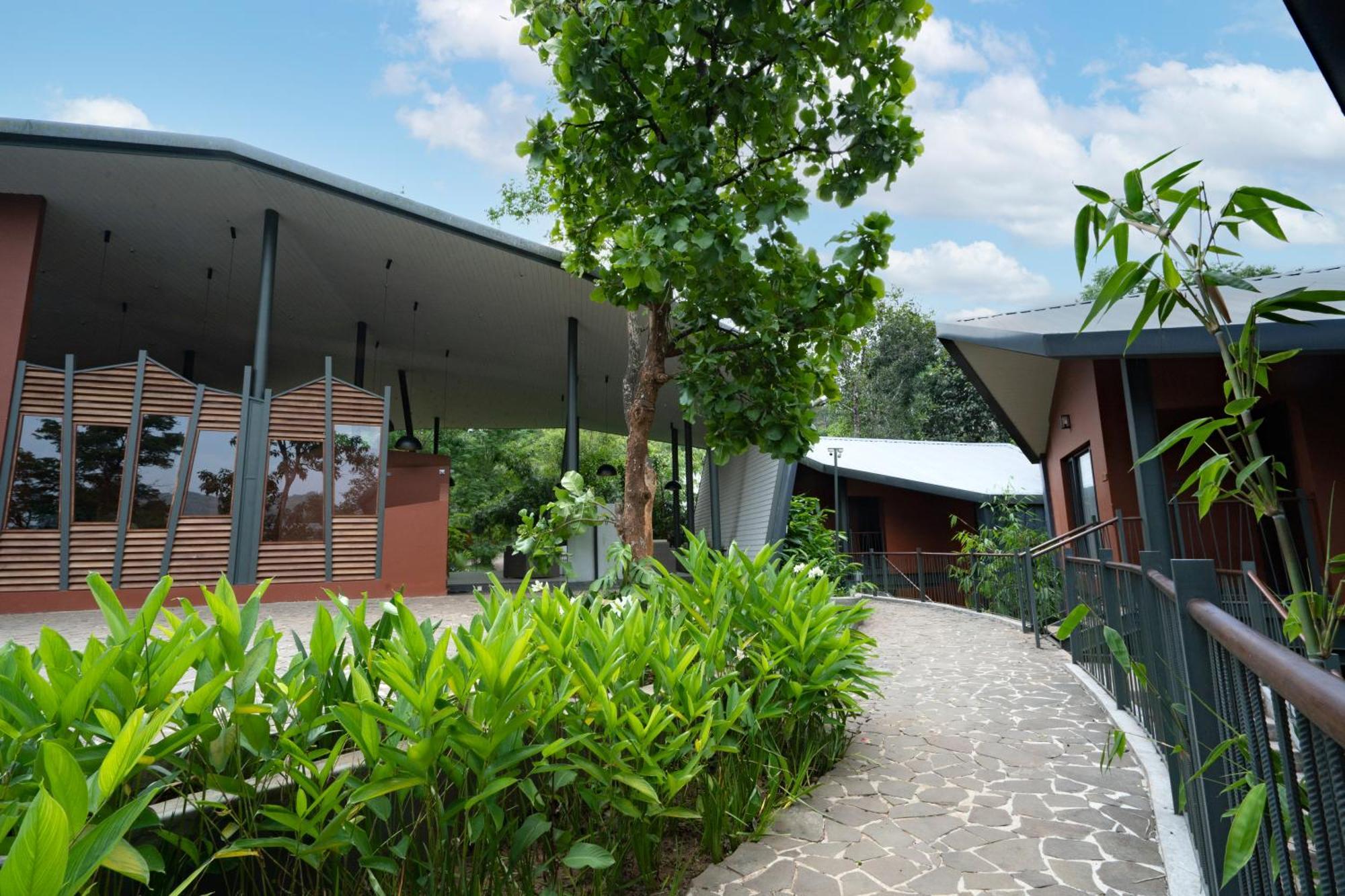 Vyna Hillock Resort And Spa Vithiri Kültér fotó