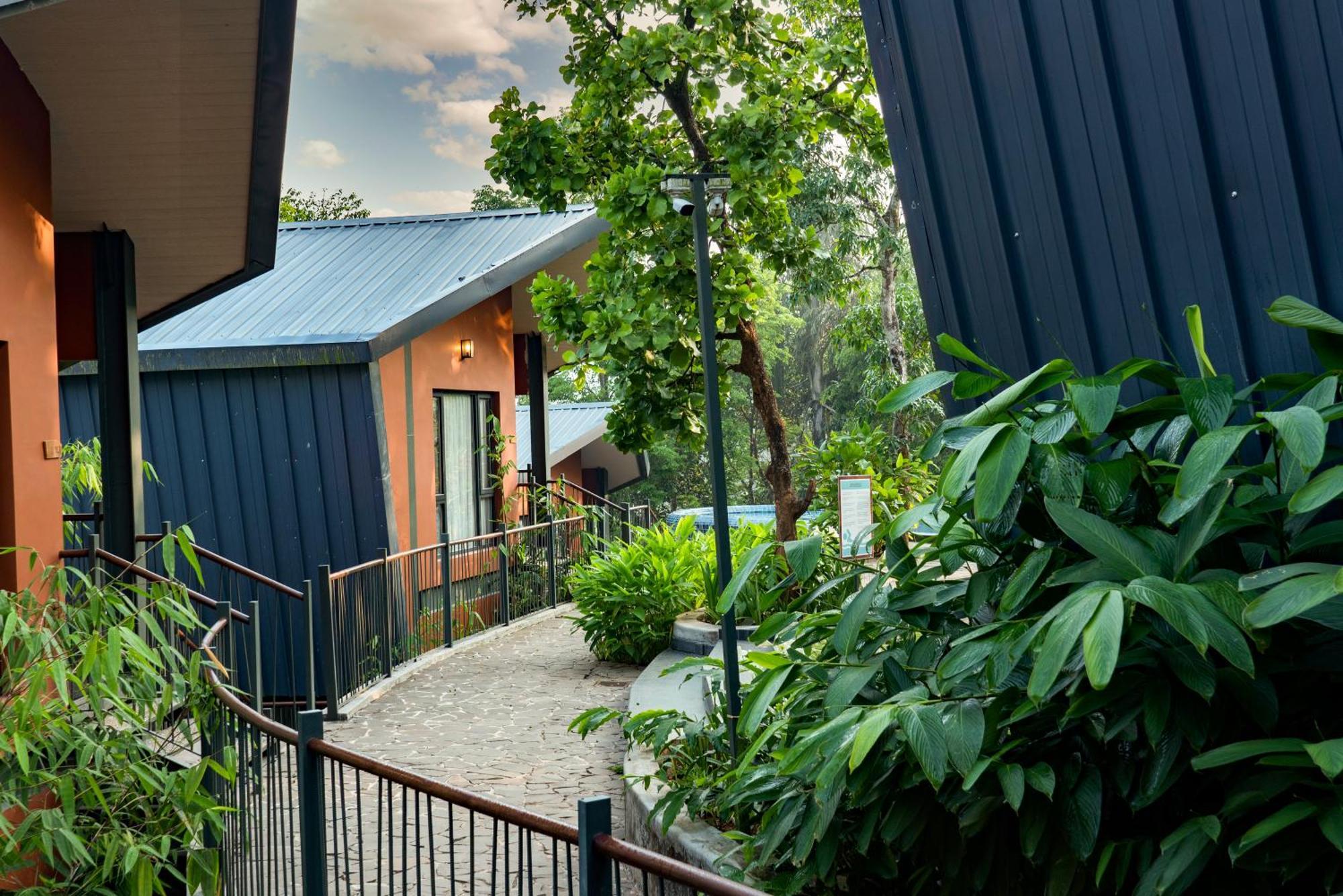 Vyna Hillock Resort And Spa Vithiri Kültér fotó