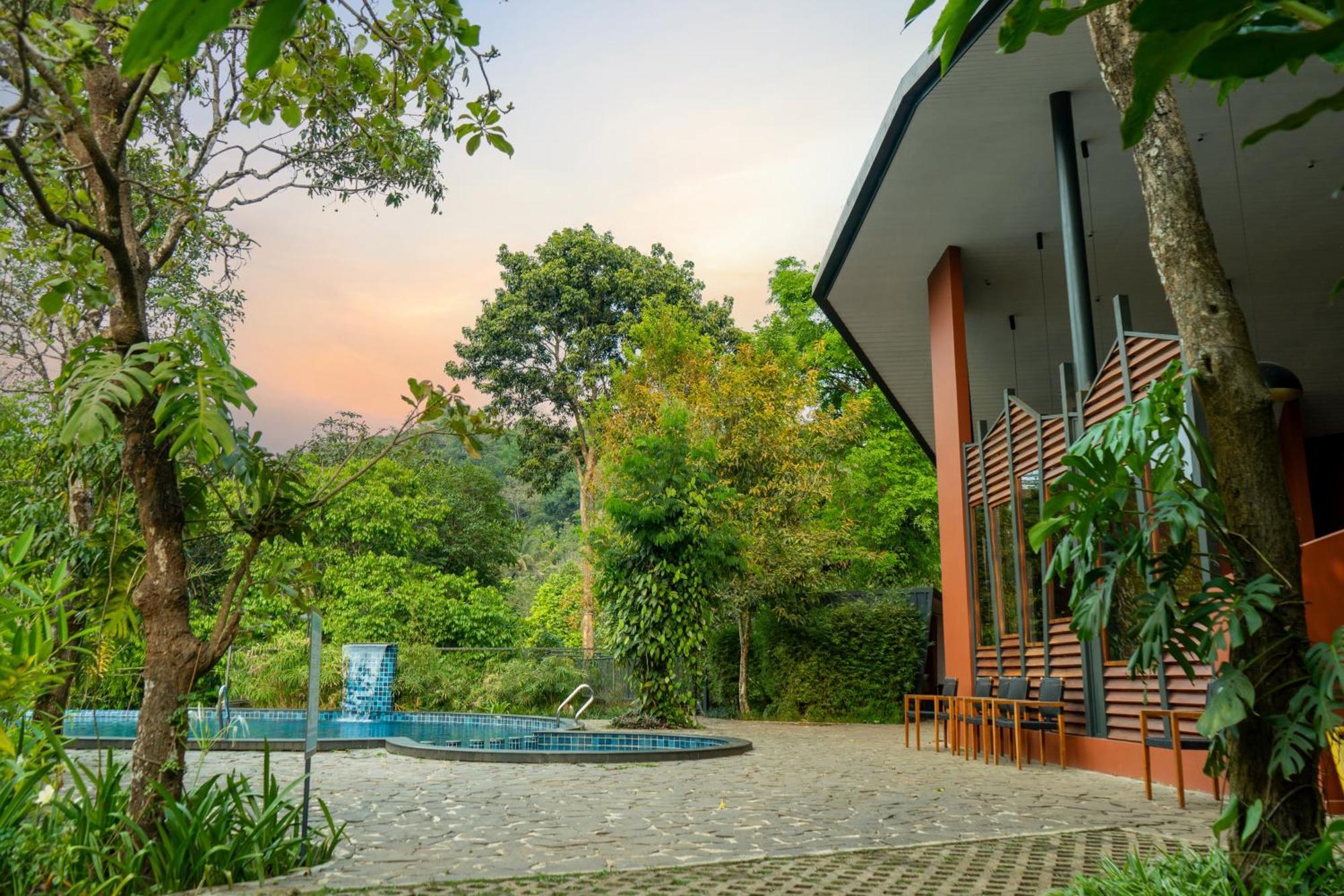 Vyna Hillock Resort And Spa Vithiri Kültér fotó