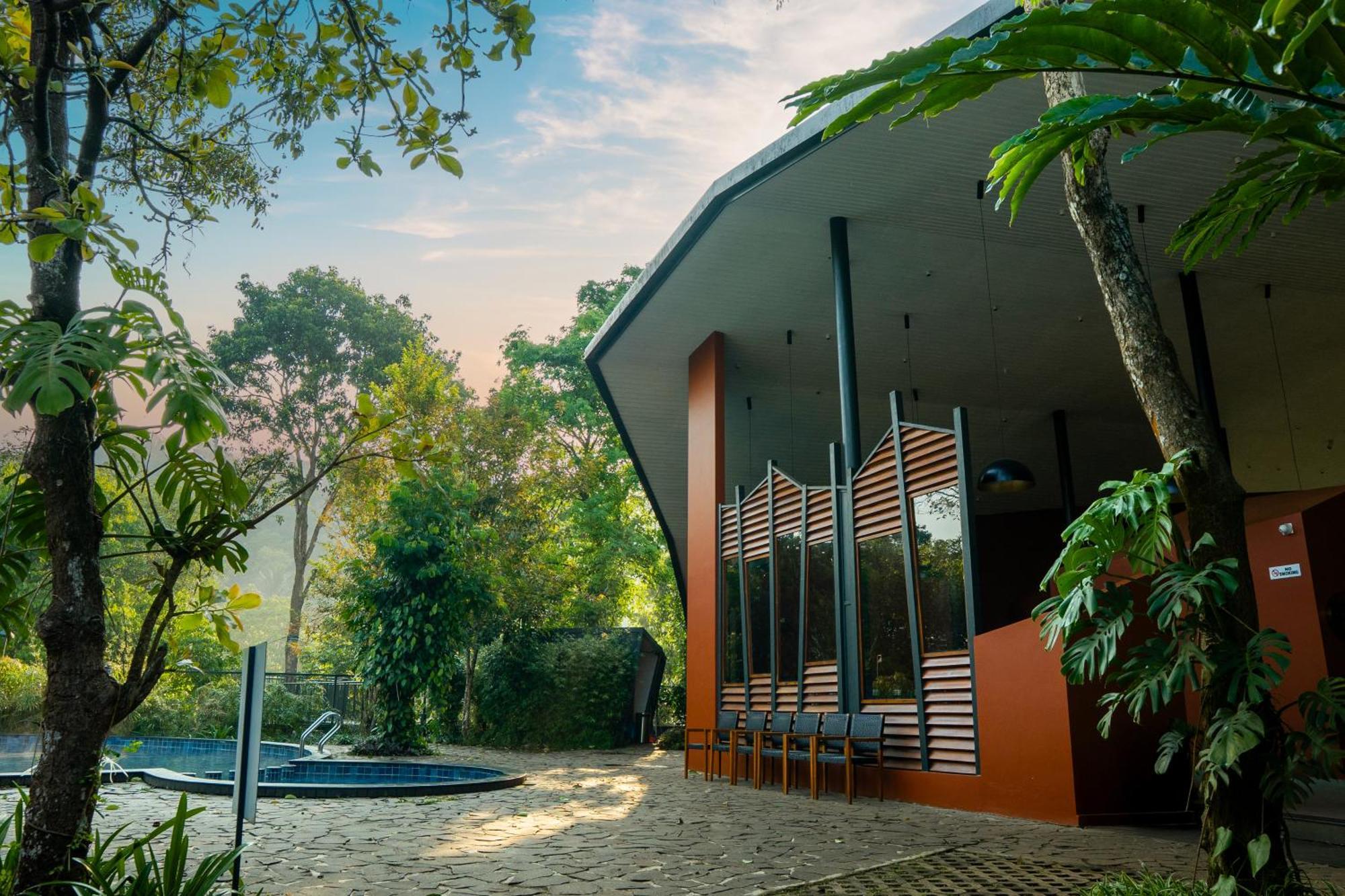 Vyna Hillock Resort And Spa Vithiri Kültér fotó